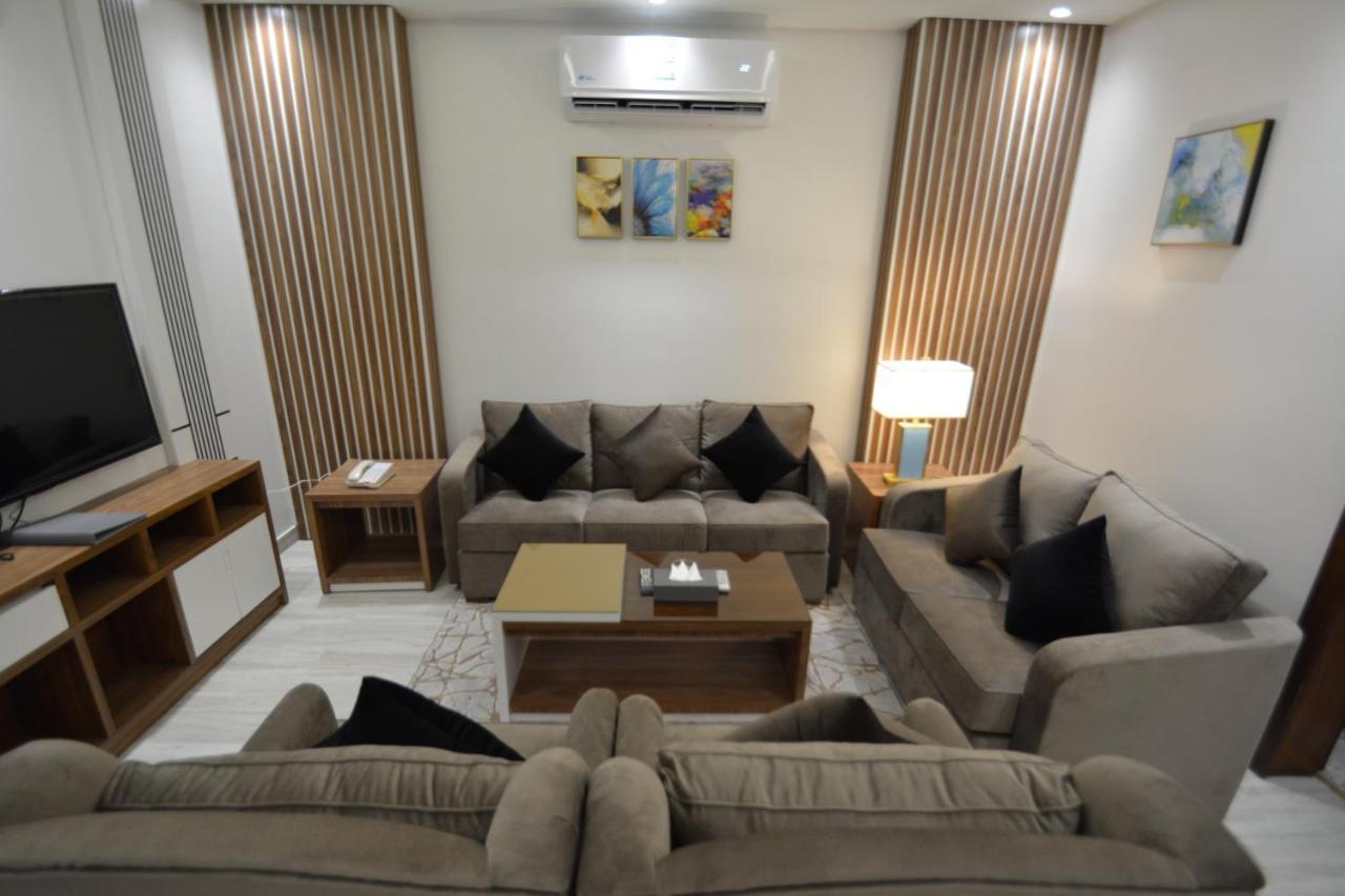 Golden Bujari Hotel - Diyafa Khamis Mushait Exterior photo