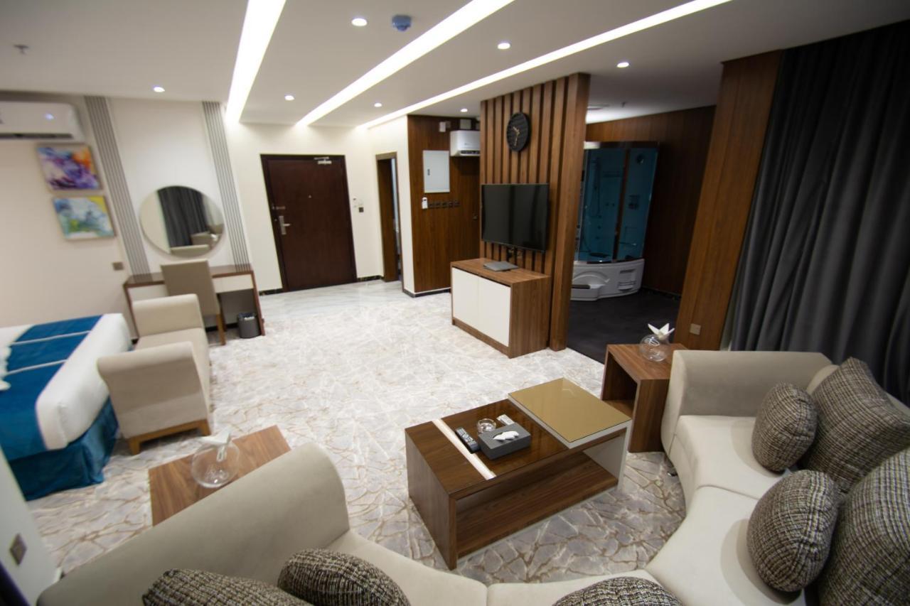 Golden Bujari Hotel - Diyafa Khamis Mushait Exterior photo