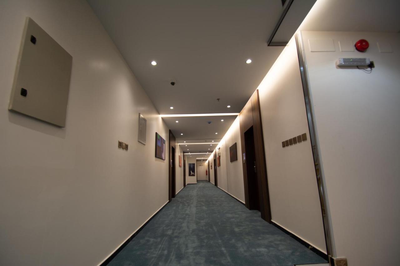 Golden Bujari Hotel - Diyafa Khamis Mushait Exterior photo